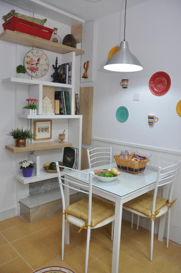Private Apartment In Pembroke St Julians Bagian luar foto