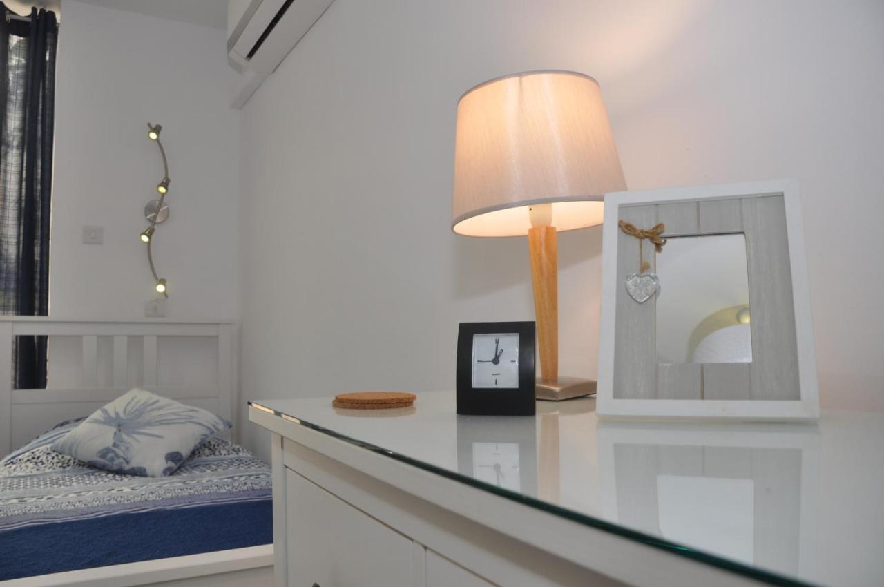 Private Apartment In Pembroke St Julians Bagian luar foto
