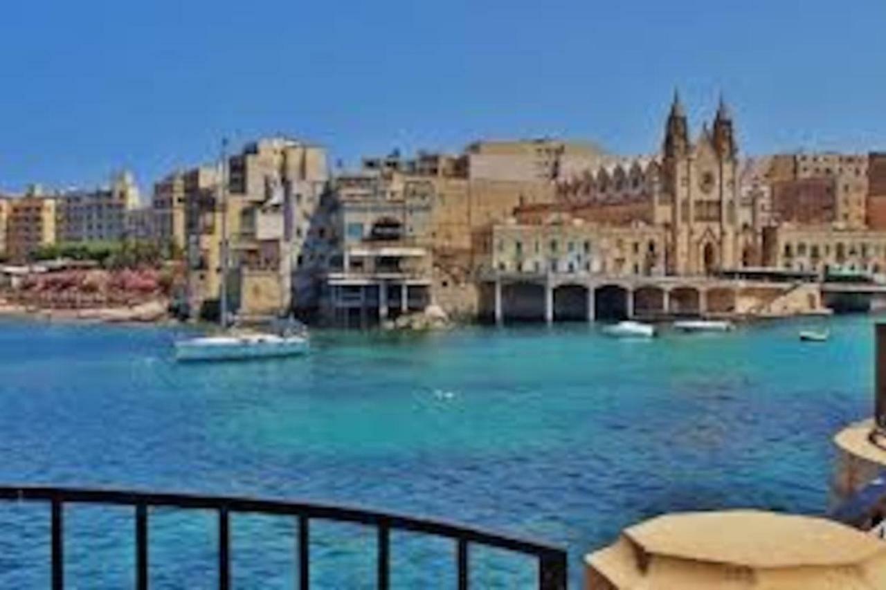 Private Apartment In Pembroke St Julians Bagian luar foto